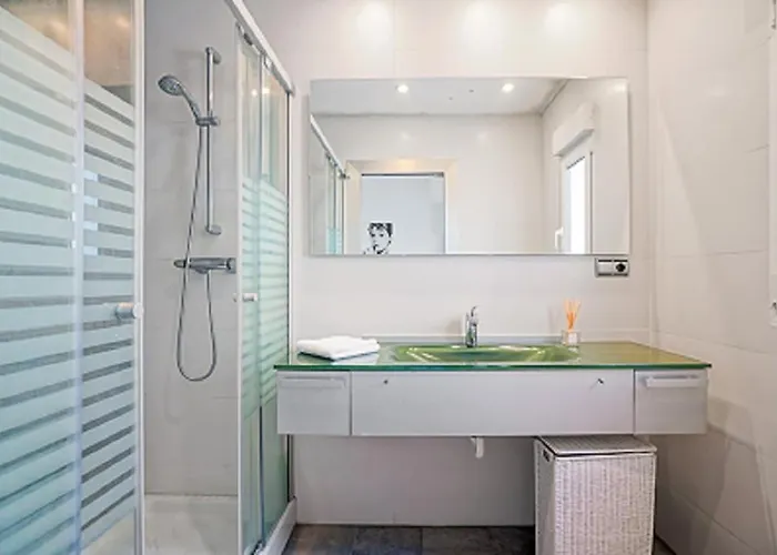 Super Offer Week 11to17 Aug25 Downtown, Terrace, Parking Lejlighed San Sebastián