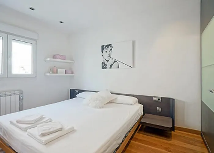 Super Offer Week 11to17 Aug25 Downtown, Terrace, Parking Lejlighed *